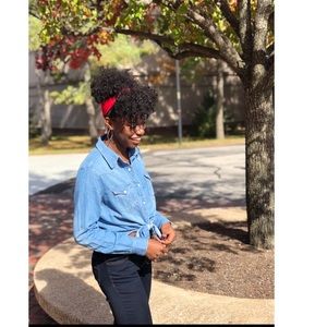 Meet your Posher, Simone